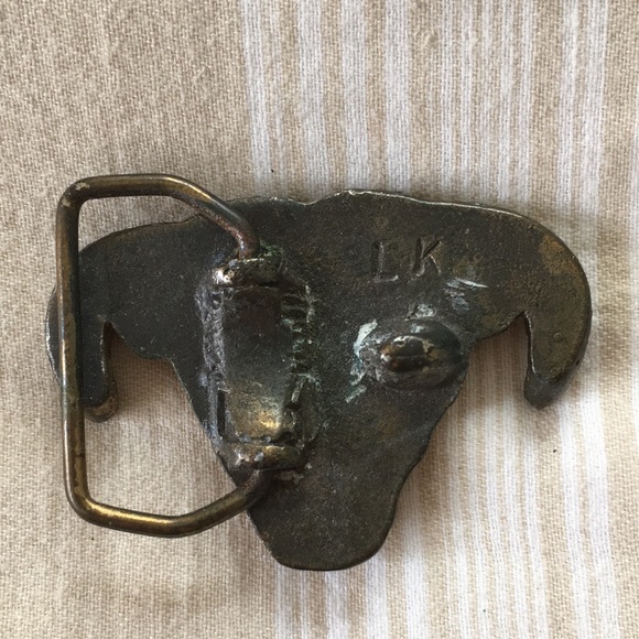 Metal Bull Belt Buckle - Picture 2 of 3